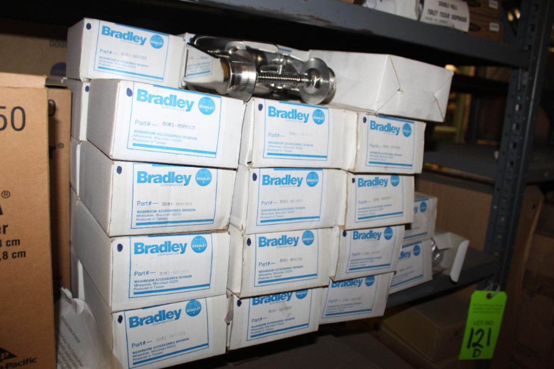 Lot of Bradley Model 5061 and Georgia Pacific 9" Jumbo Tissue Dispensers