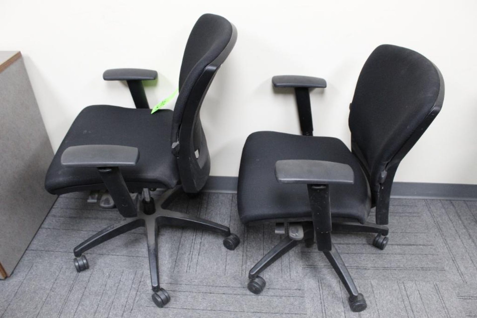 Lot of (2) Office Chairs - Image 2 of 3