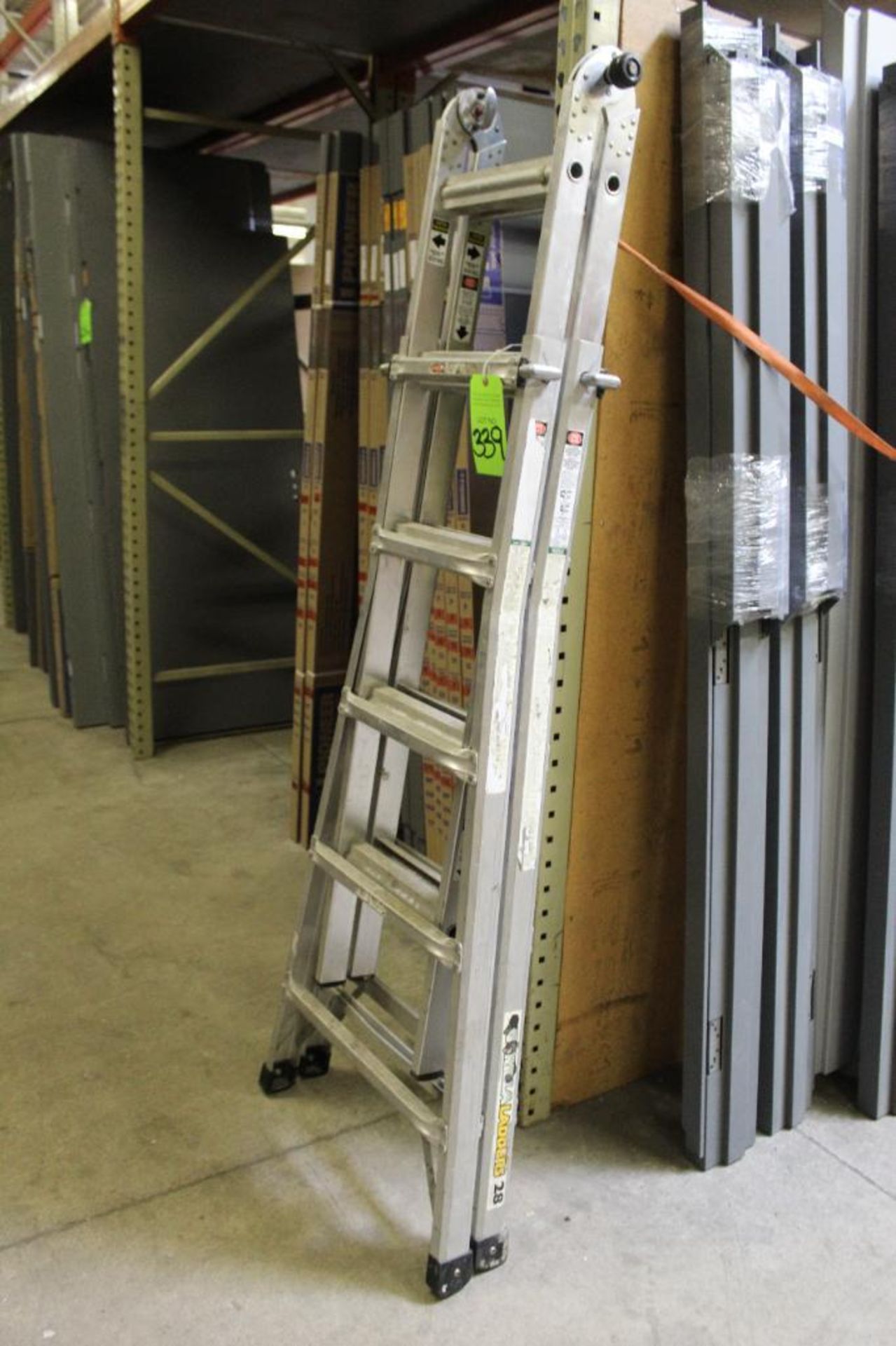 Gorilla Ladder 5'-9' 300LB Capacity - Image 2 of 4