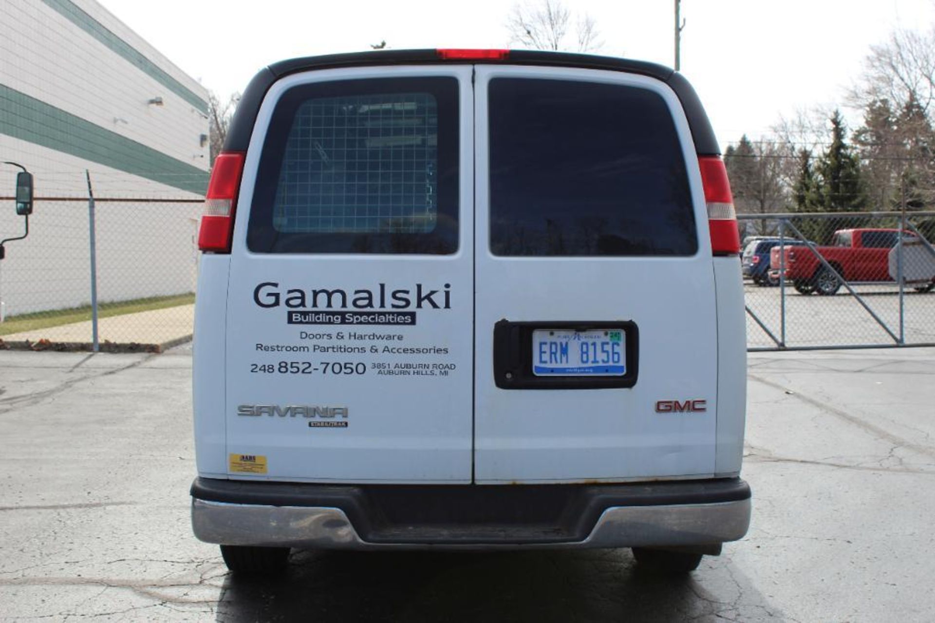 2013 GMC Savana Stabilitrak Van - Image 10 of 33