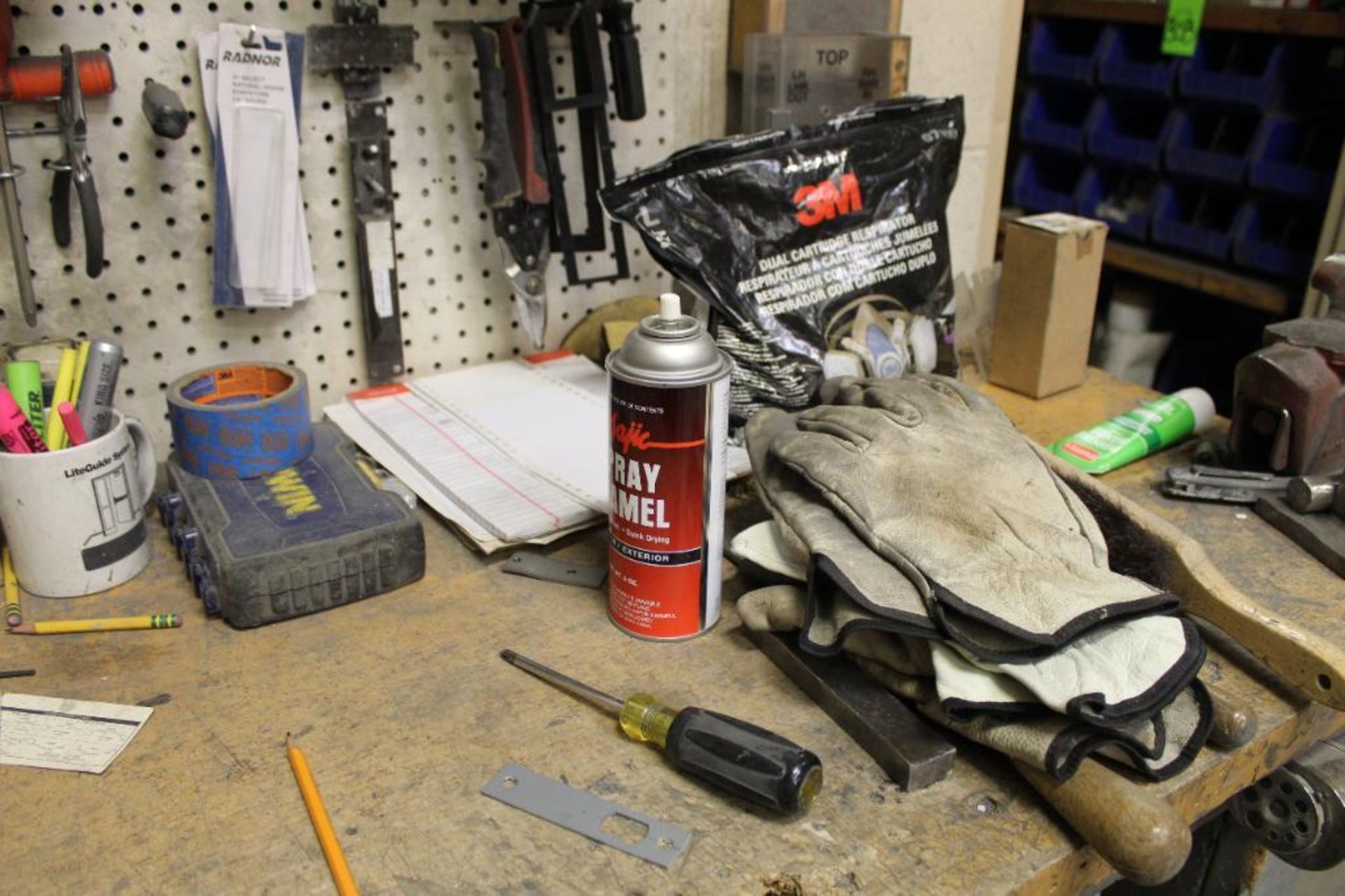 Contents of Work Bench to Inlcude Hand Tools, Holesaws, Tape Measures and Brackets - Image 6 of 10