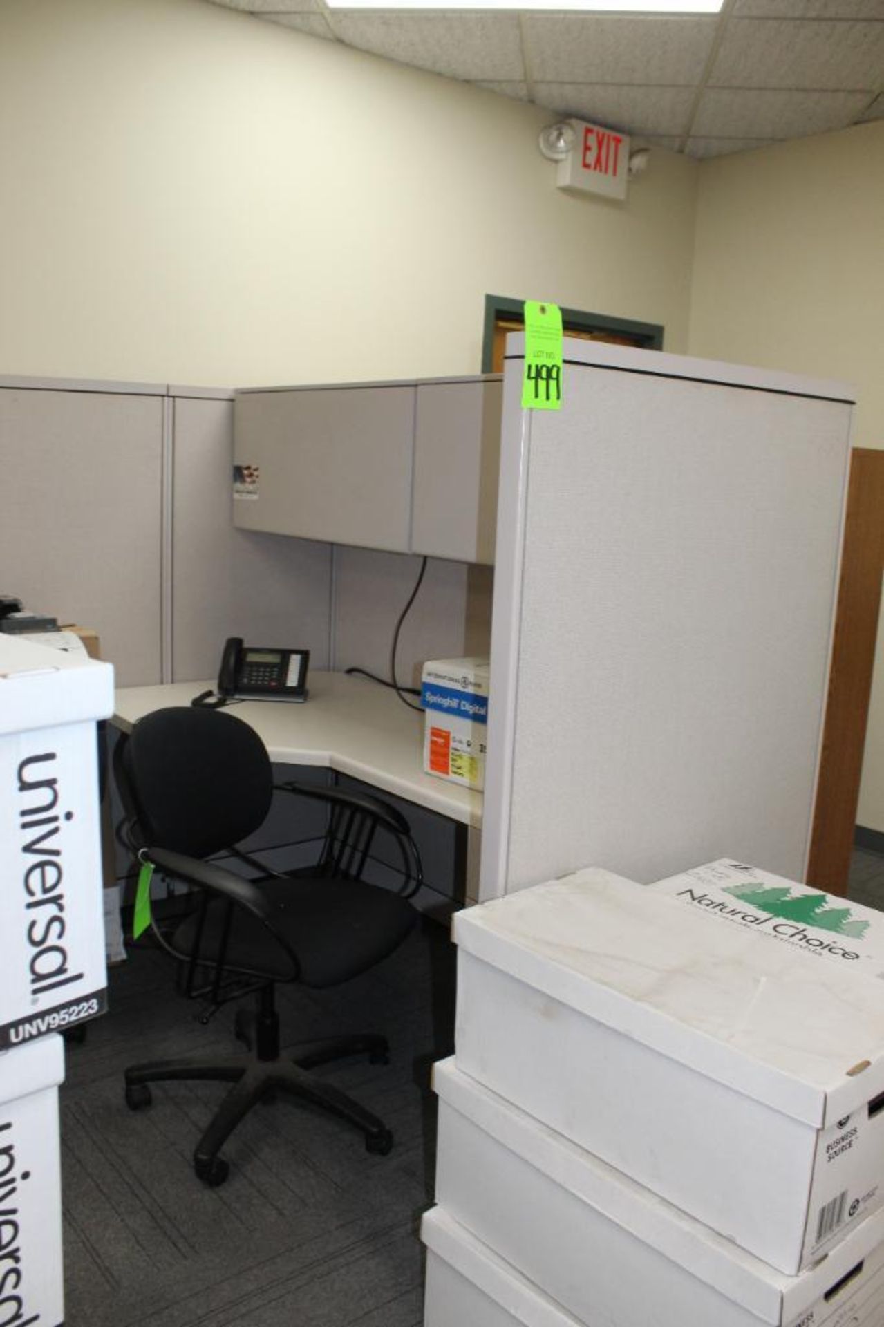 Office Desk with Wall Partitions - Image 3 of 5