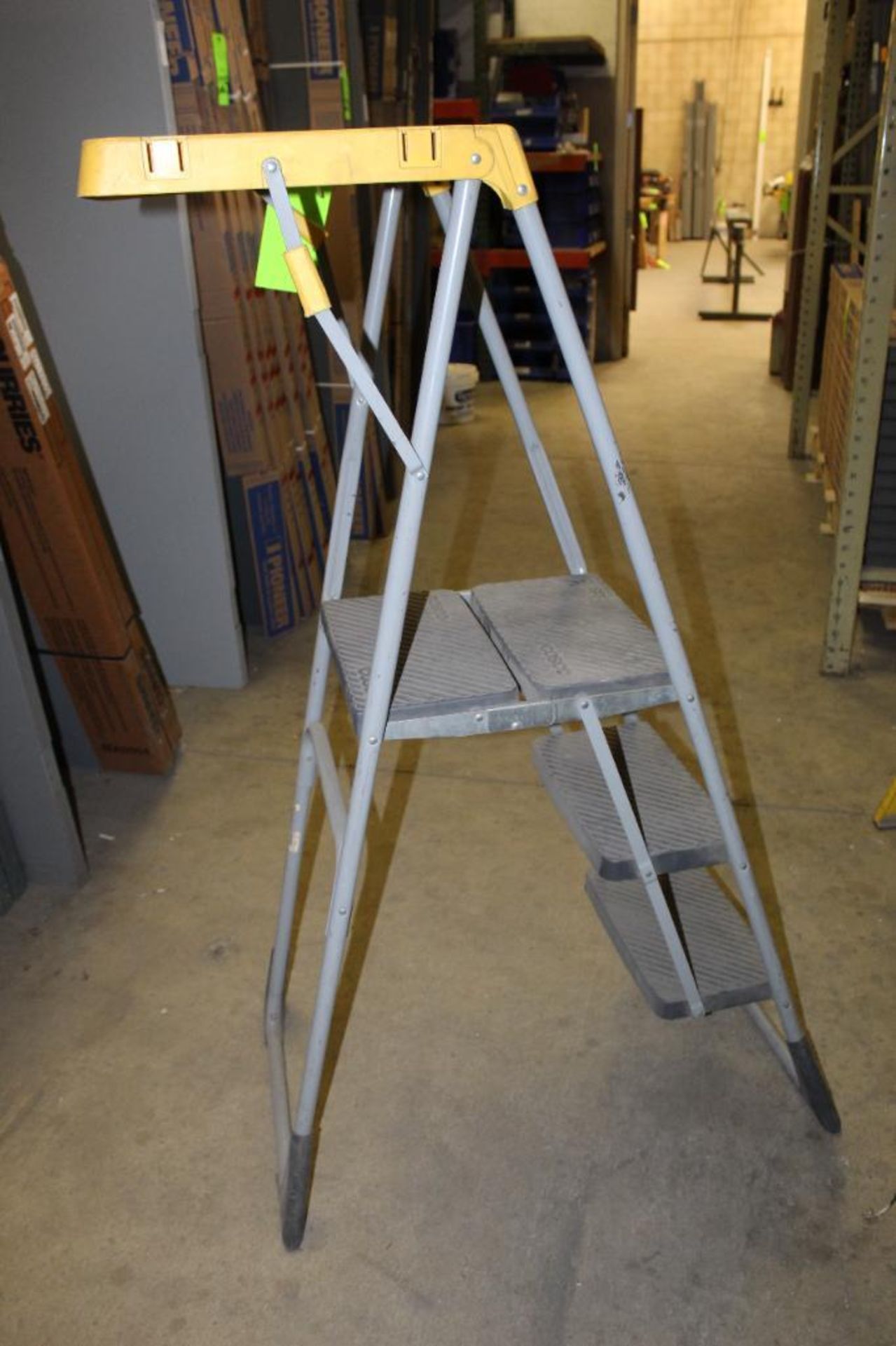 Cosco 3' Ladder - Image 3 of 3