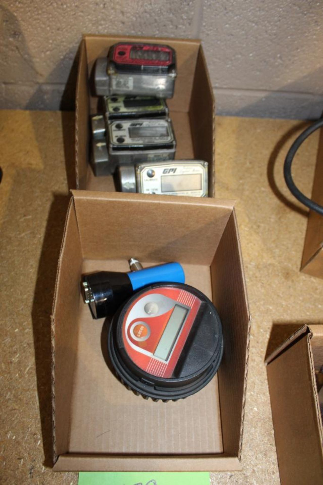 Lot of (2) Boxes Assorted Electronic Flow Meters and GPI Electronic Digital Meter - Image 3 of 4