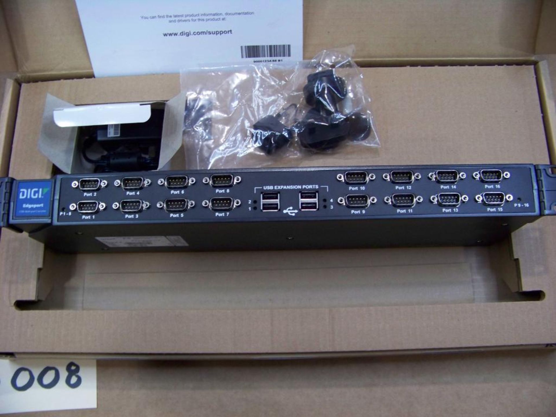 DIGI INTERNATIONAL 16 PORT USB TO SERIAL CONVERTER #50001359-01, "NEW IN BOX" - Image 4 of 5