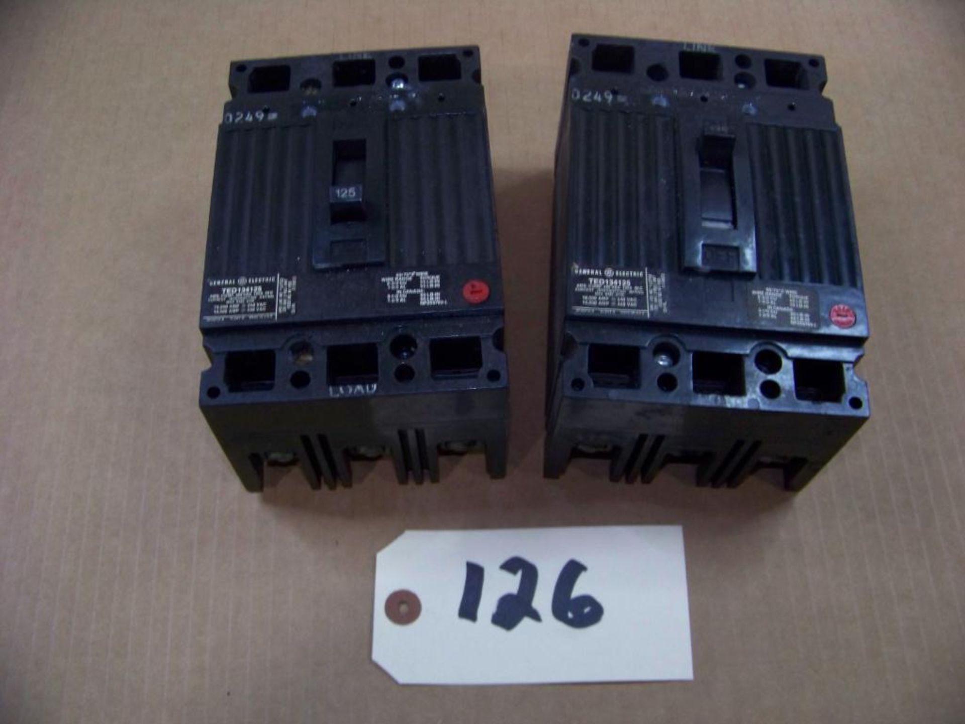 2 - GE BREAKERS, #TED134125