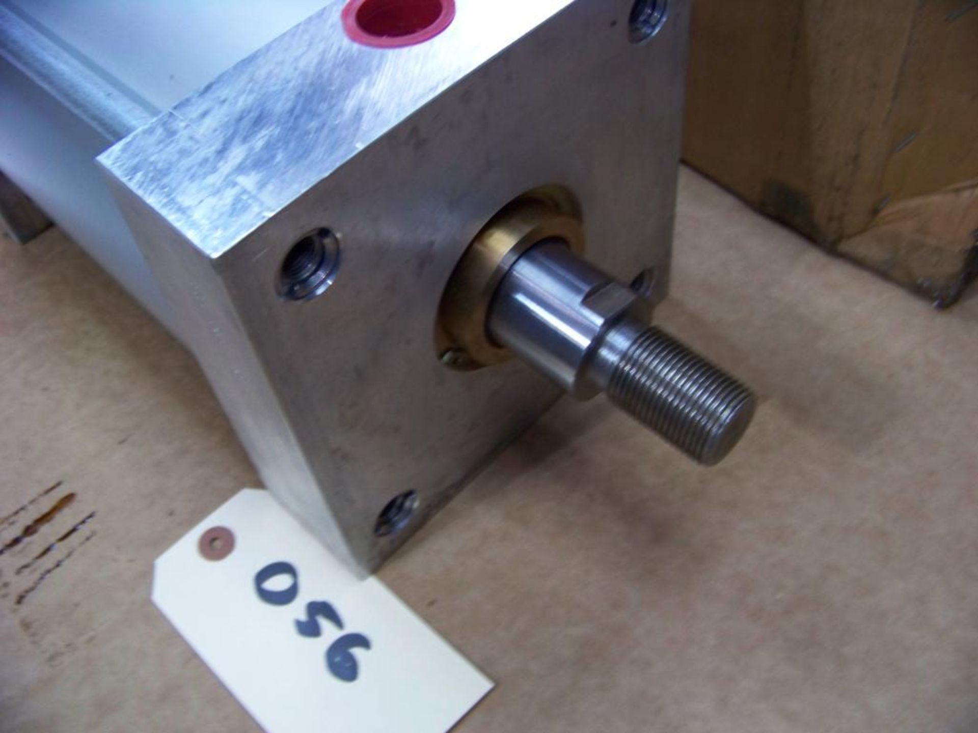 ADVANCE AUTOMATION, EXTRA LARGE PNEUMATIC CYLINDER, 1/2" PORTS, 1-1/2" SHAFT, W/ 5" BORE, NEW IN BOX - Image 4 of 4