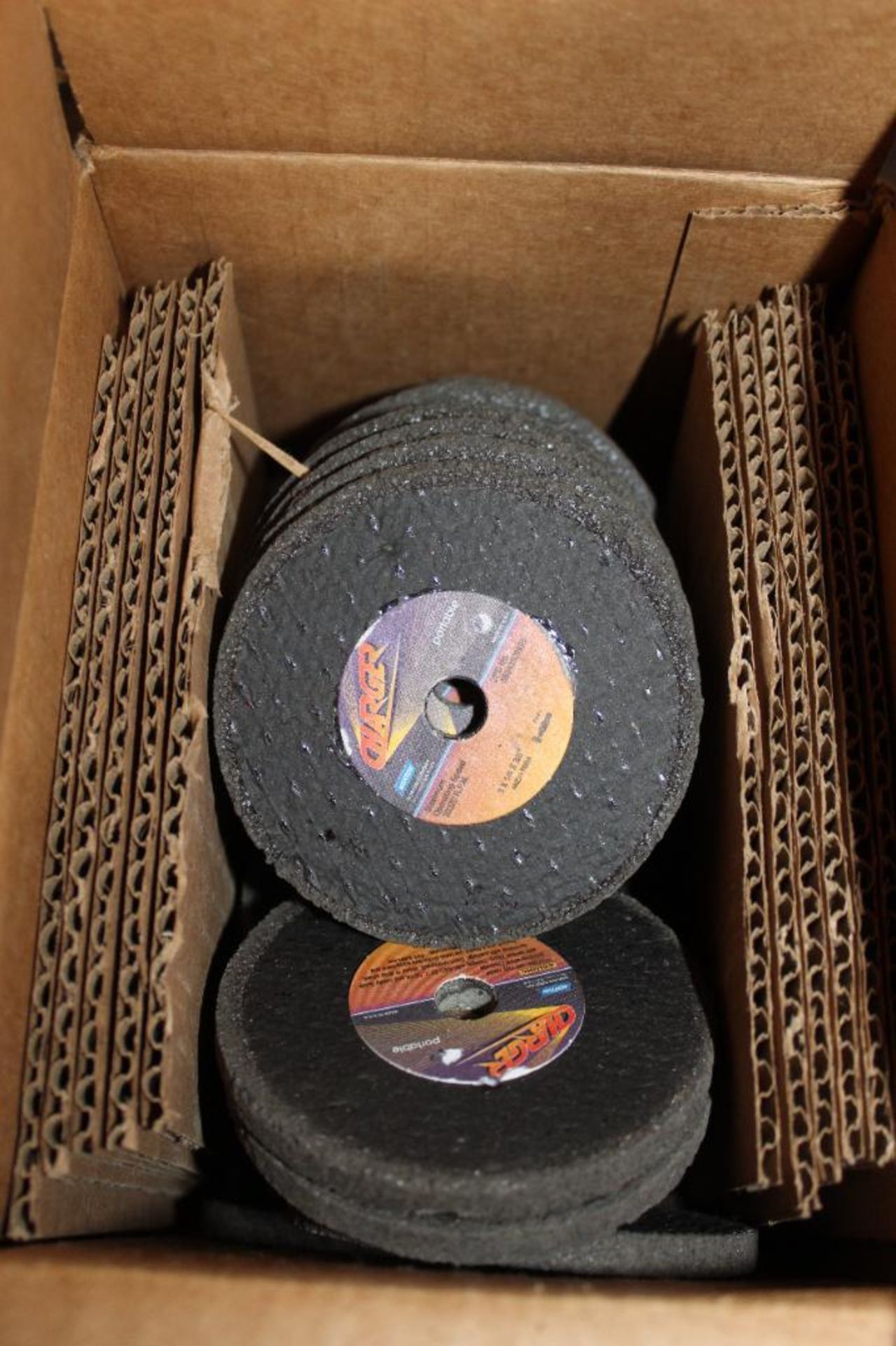 3 X 1/4 X 3/8 Norton Grinding Wheel 4NZ20-TBRA (Open boxes approx 117) - Image 3 of 4