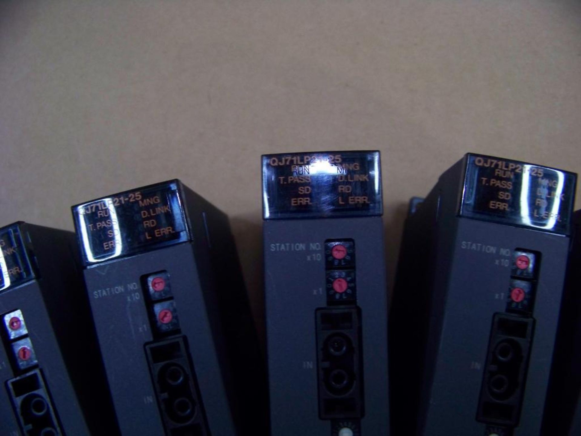 5 - MITSUBISHI PROGRAMABLE CONTROLLERS, # QJ71LP21-25 - Image 2 of 3