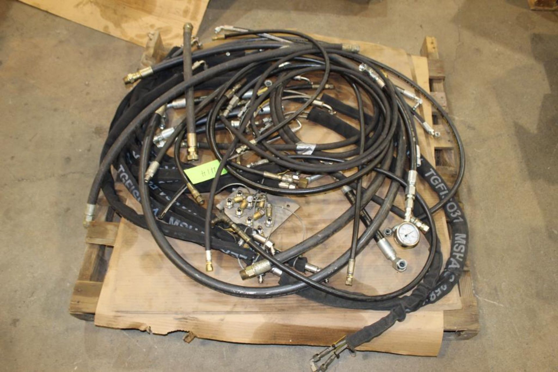 Lot of Assorted Parker Hydraulic Hoses - Image 6 of 10