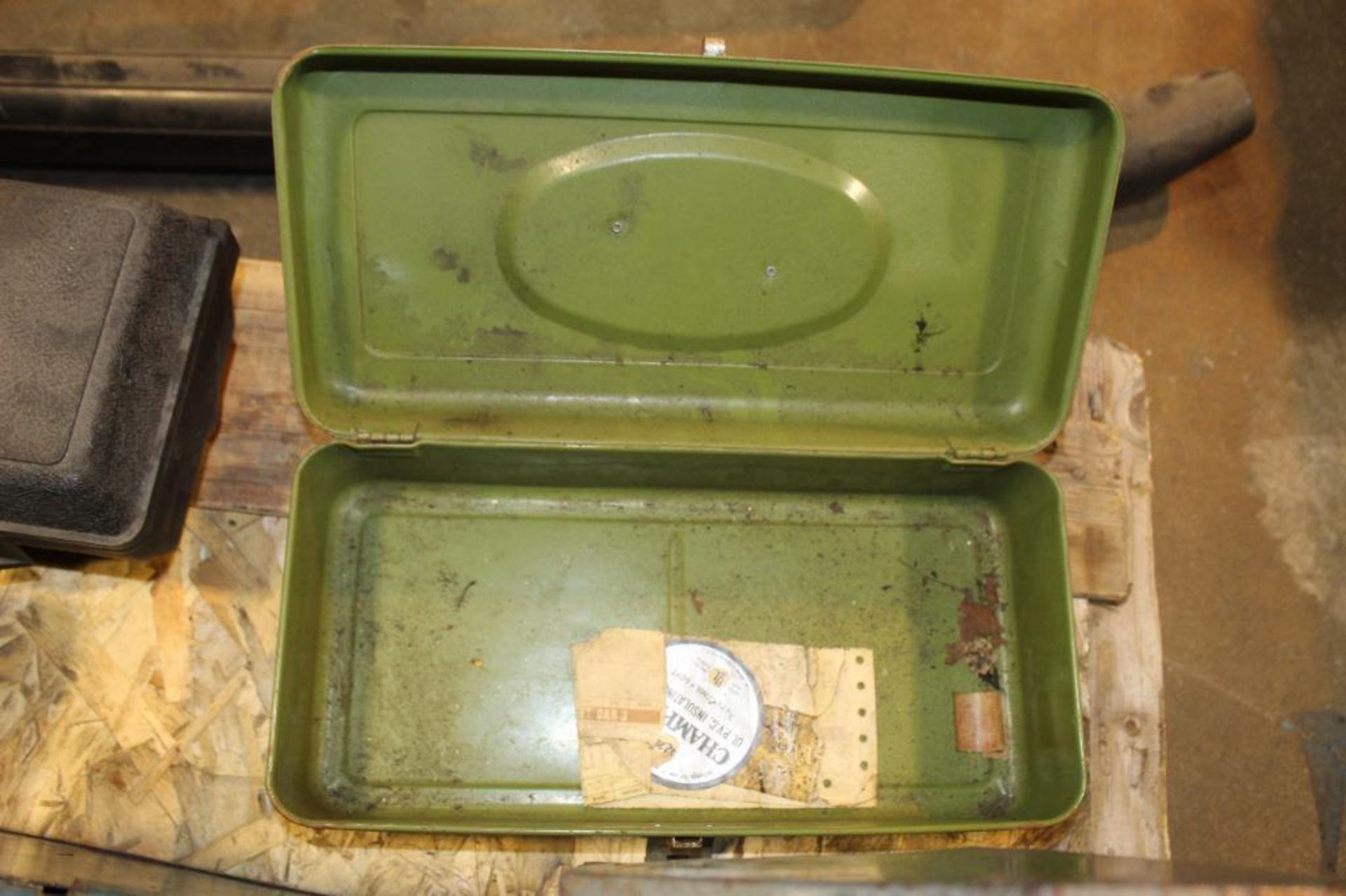 Lot of (5) Plastic and (3) Metal Tool Boxes - Image 9 of 9