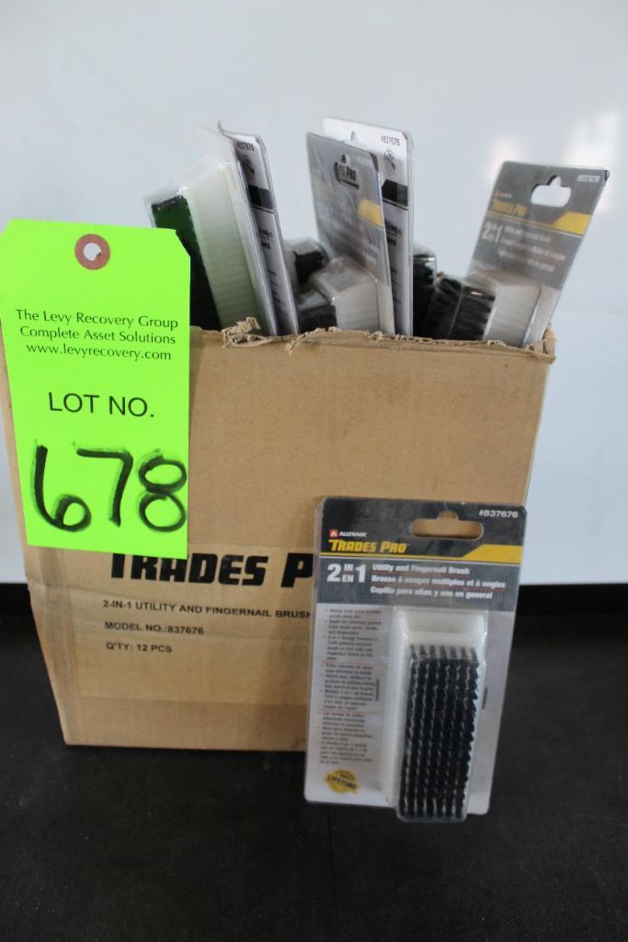 Box of (15) Trades Pro 2-In-1 Utility and Fingernail Brush Model No. 837676 - Image 2 of 3
