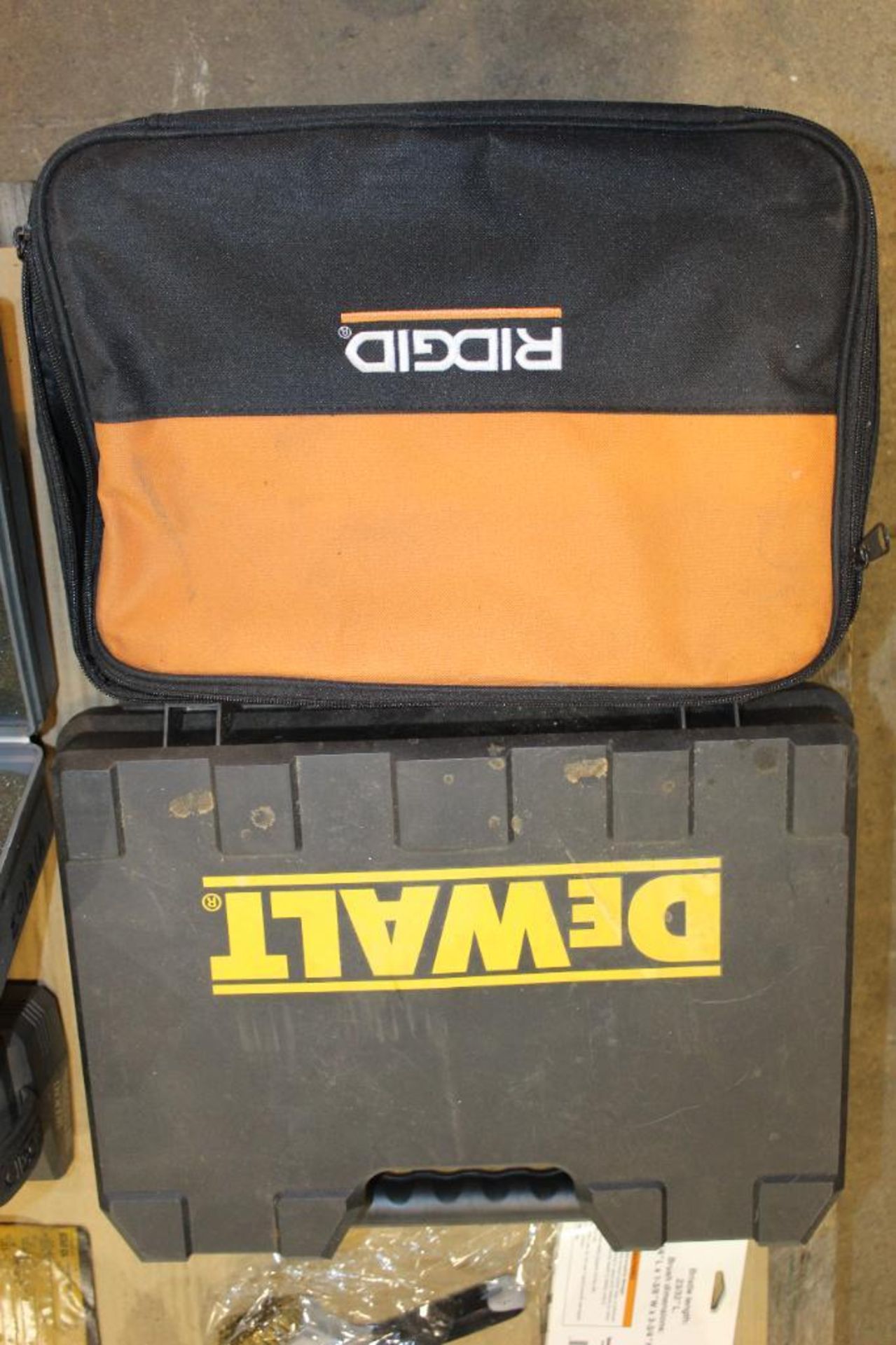 Lot of Ridgid Canvas Bags/Assorted Tool Holders, DeWalt Hardcase with (2) Battery Chargers, Ridgid A - Bild 10 aus 13