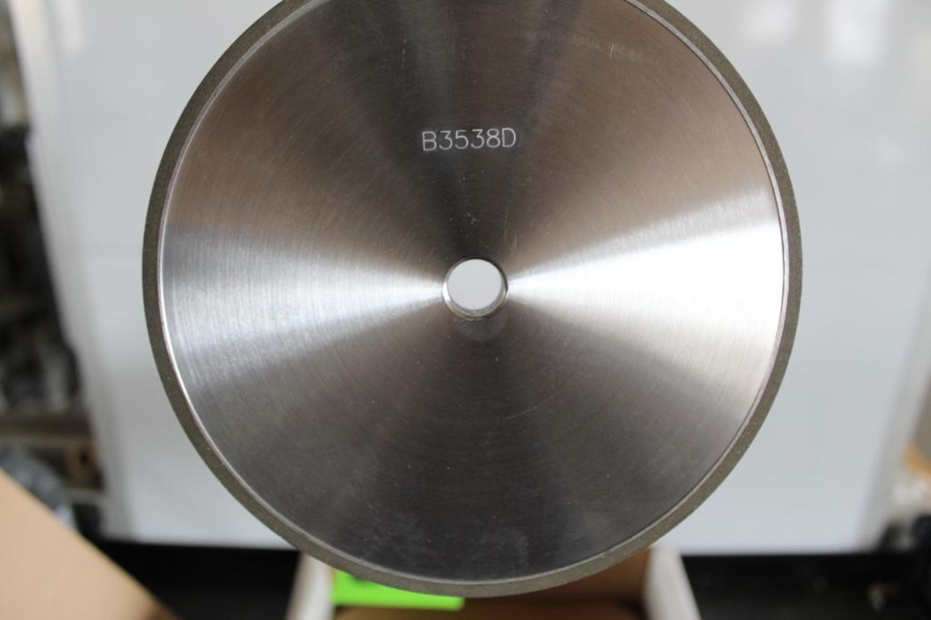 A1 Straight Grinding Wheel 6x0.5x0.5 D240 R100 B 1/8 M - Image 4 of 4