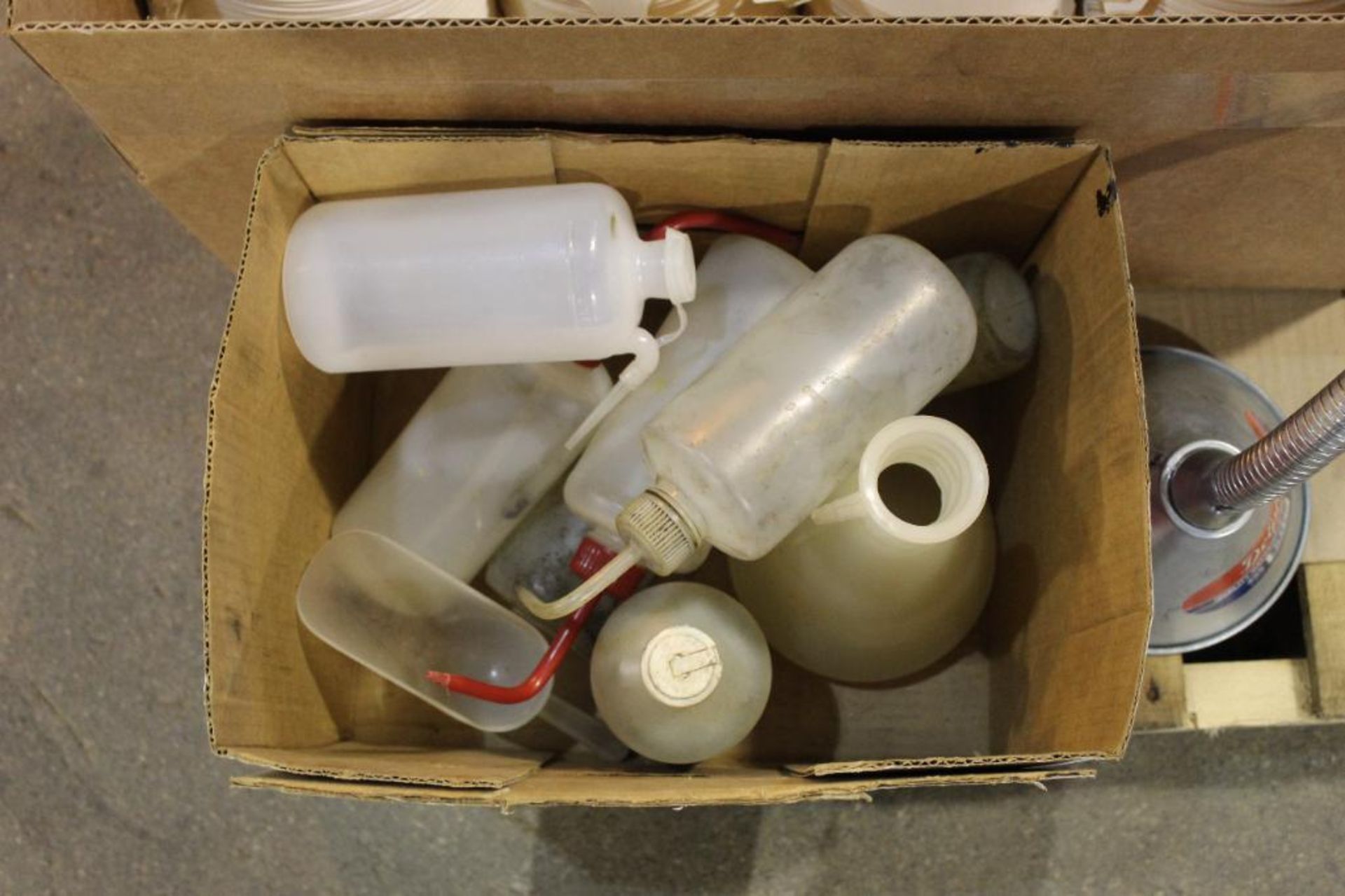 Lot of Assorted Filters, Funnel, Oil Cans and Spray Bottles - Image 4 of 7