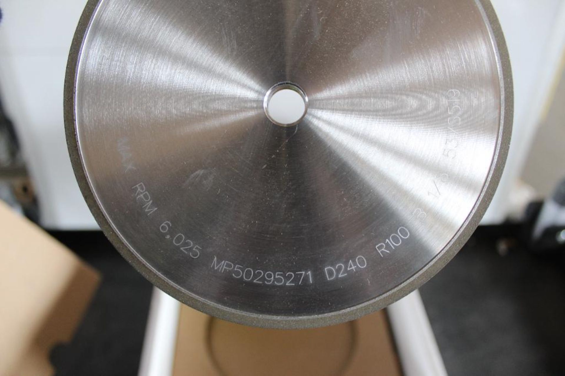 A1 Straight Grinding Wheel 6x0.5x0.5 D240 R100 B 1/8 M - Image 3 of 4
