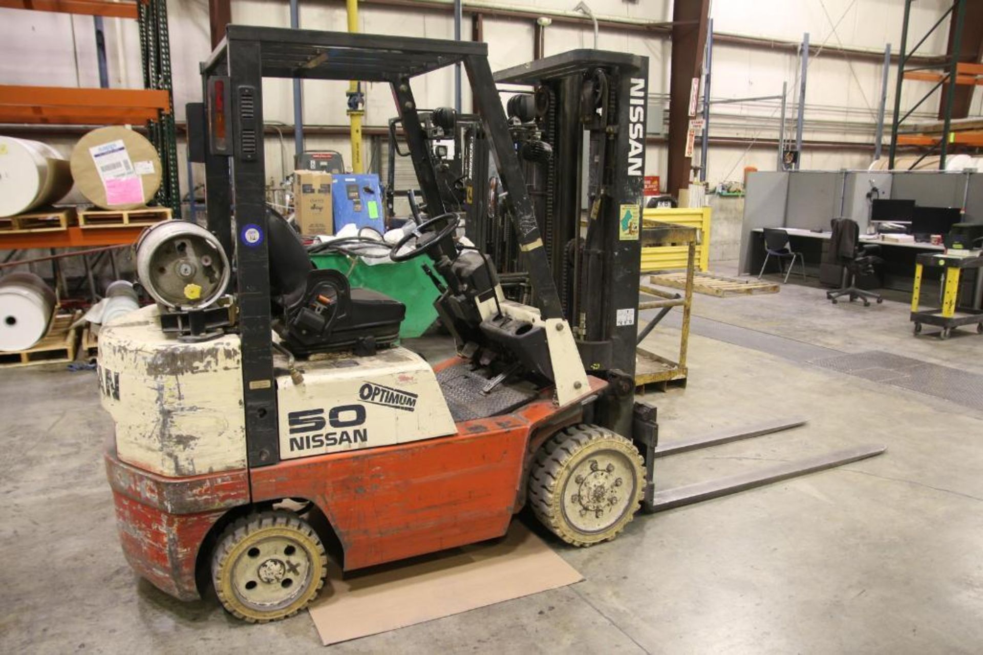 Nissan Fork Lift Truck - Image 2 of 10