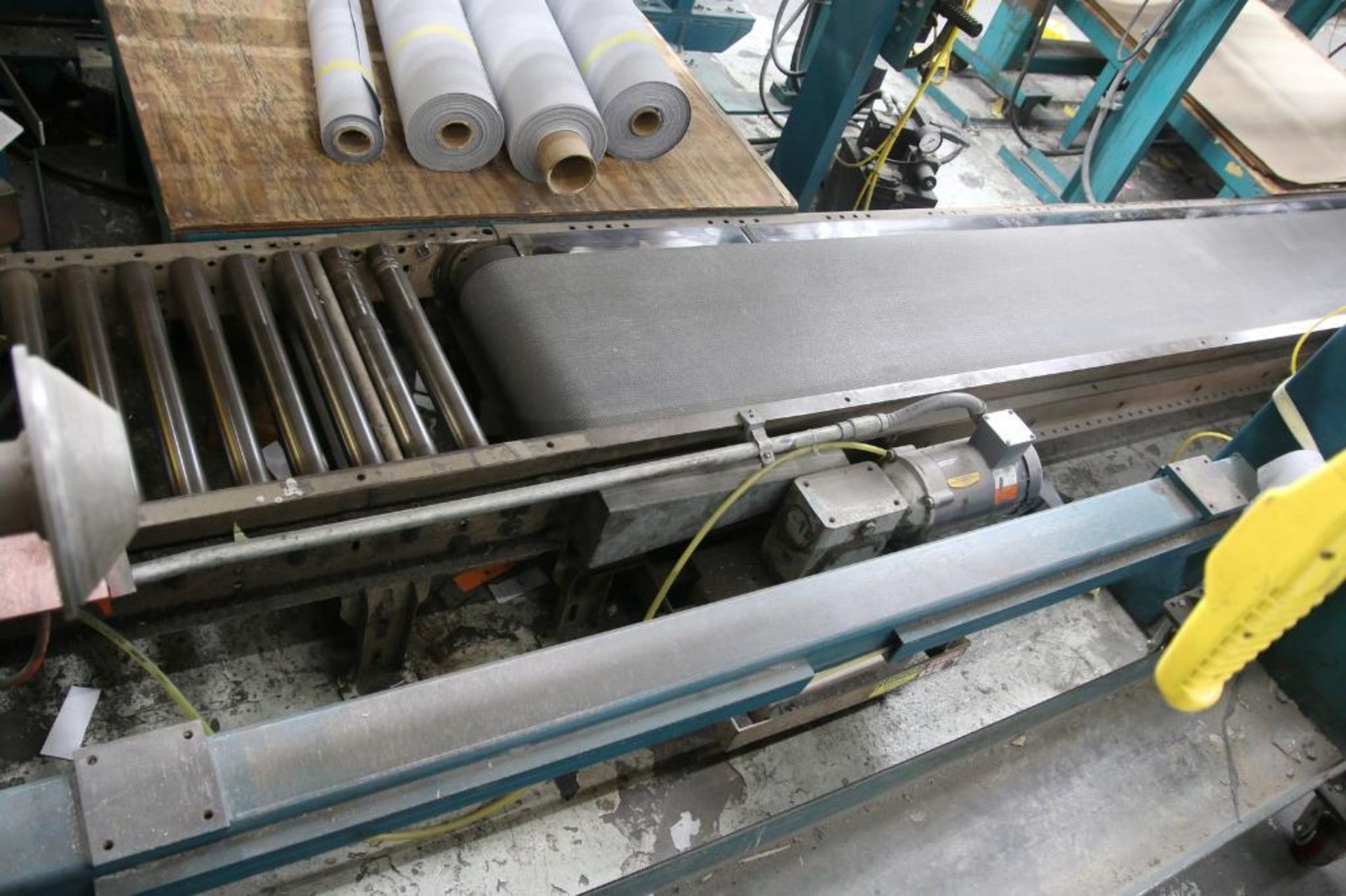 Conveyor Lines with Conveyor Driven Wrapping Table - Image 7 of 9