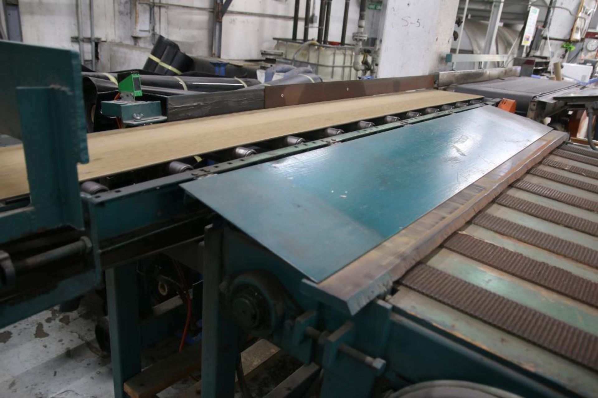 Conveyor Lines with Conveyor Driven Wrapping Table - Image 5 of 9