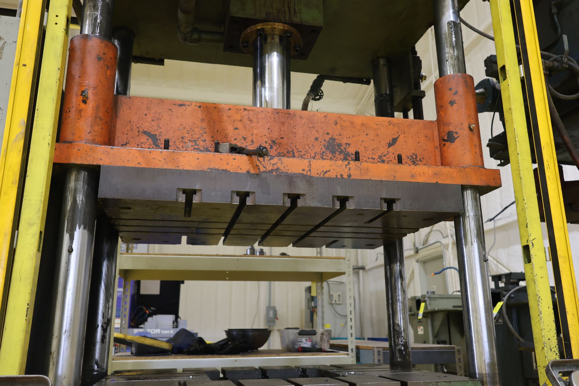 Hydraulic 25 Ton 4 Post Press - Image 5 of 8