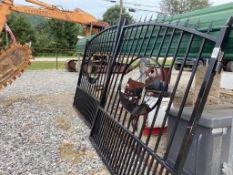 DECERATIVE DRIVEWAY GATE