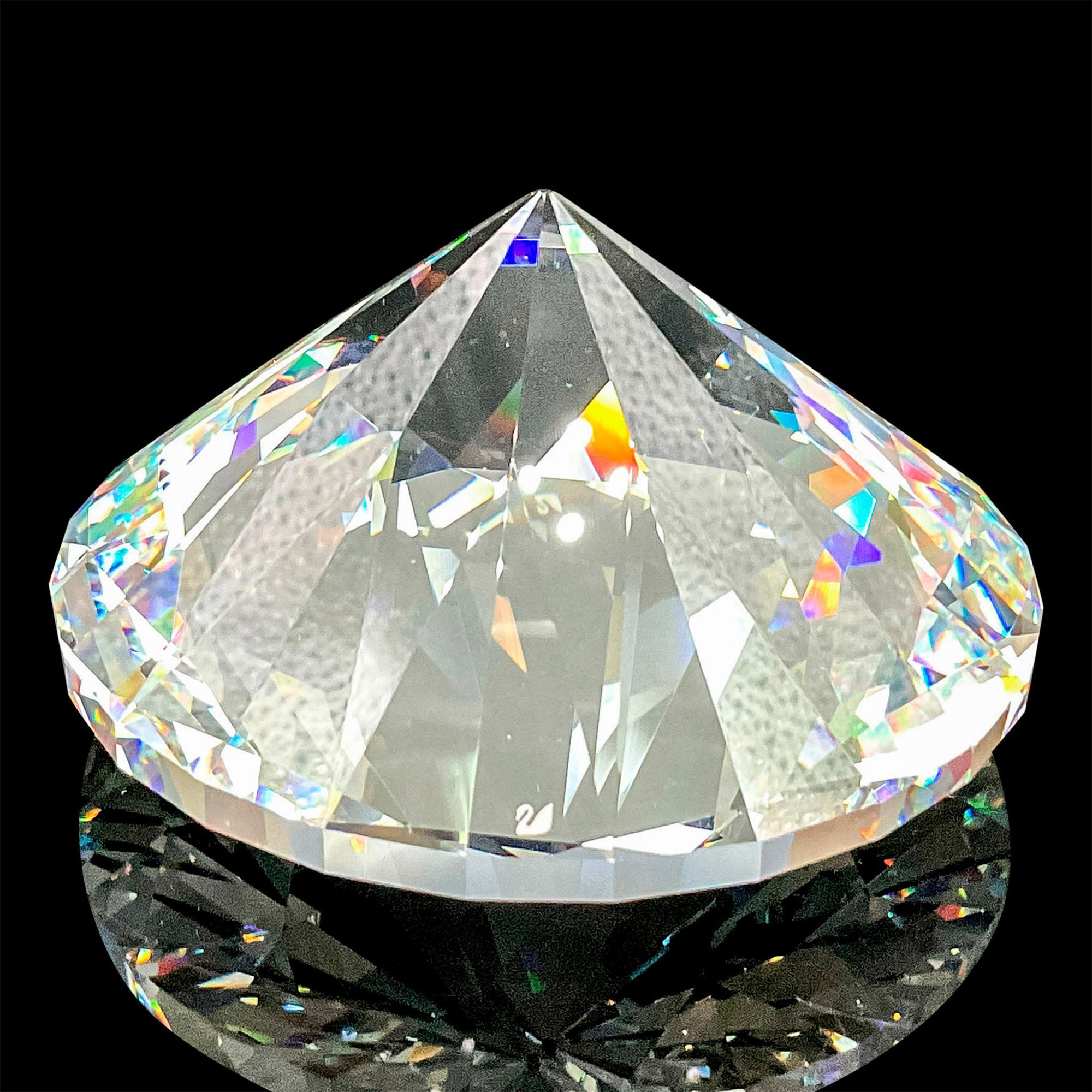 Swarovski Crystal Paperweight, Large Chaton - Image 3 of 3