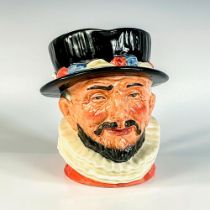 Beefeater ER D6206 - Large - Royal Doulton Character Jug