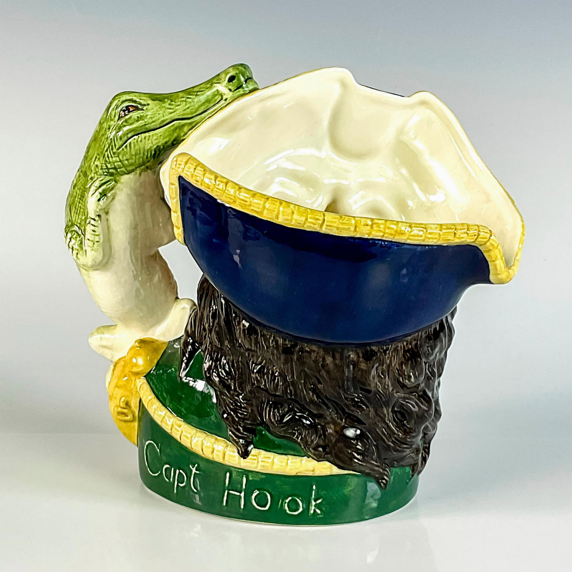 Capt Hook D6597 - Large - Royal Doulton Character Jug - Image 2 of 3