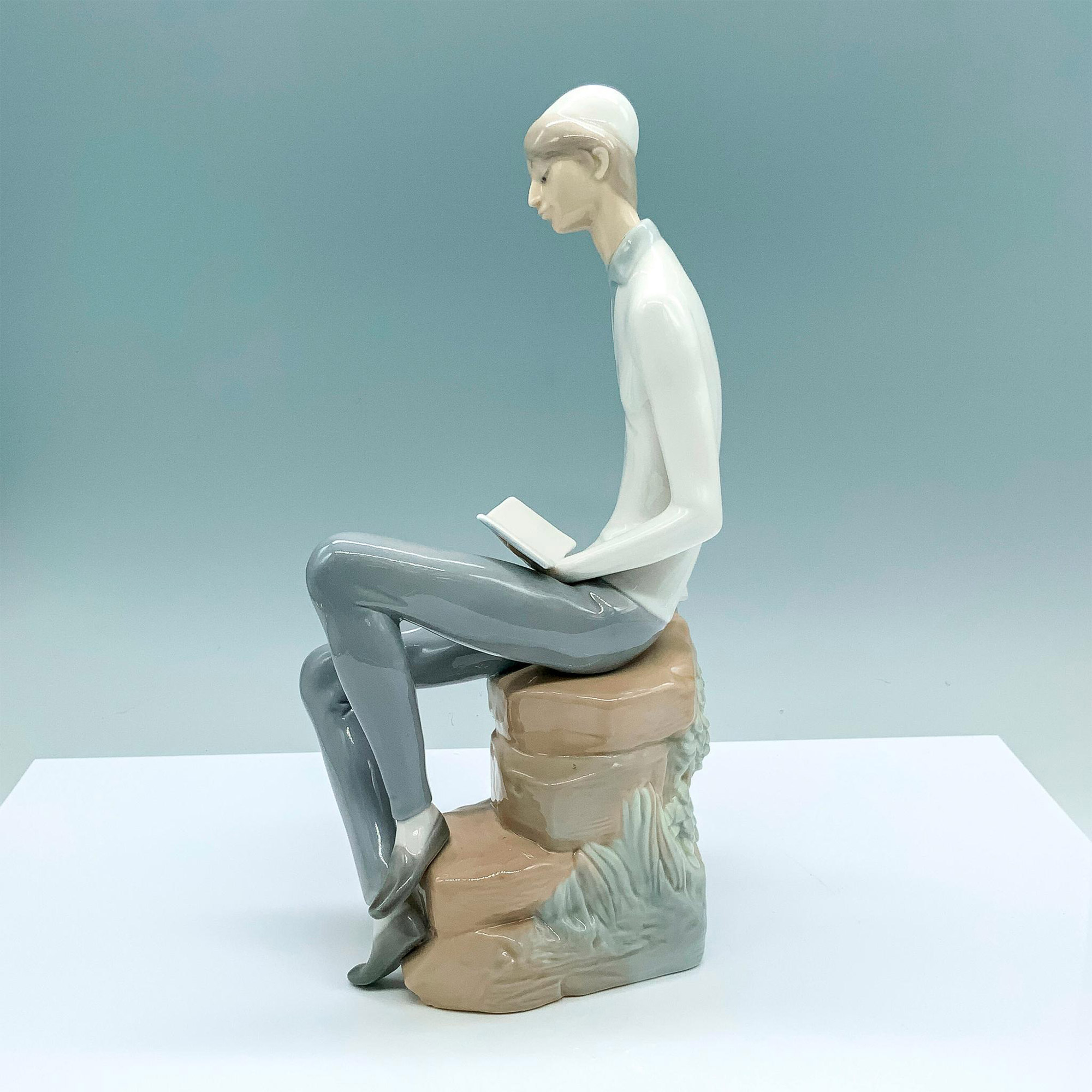 Hebrew Student 1004684 - Lladro Porcelain Figurine - Image 3 of 5