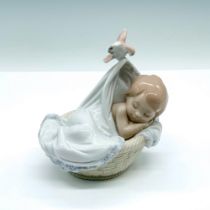 Tender Dreams 1006656 - Lladro Porcelain Figurine