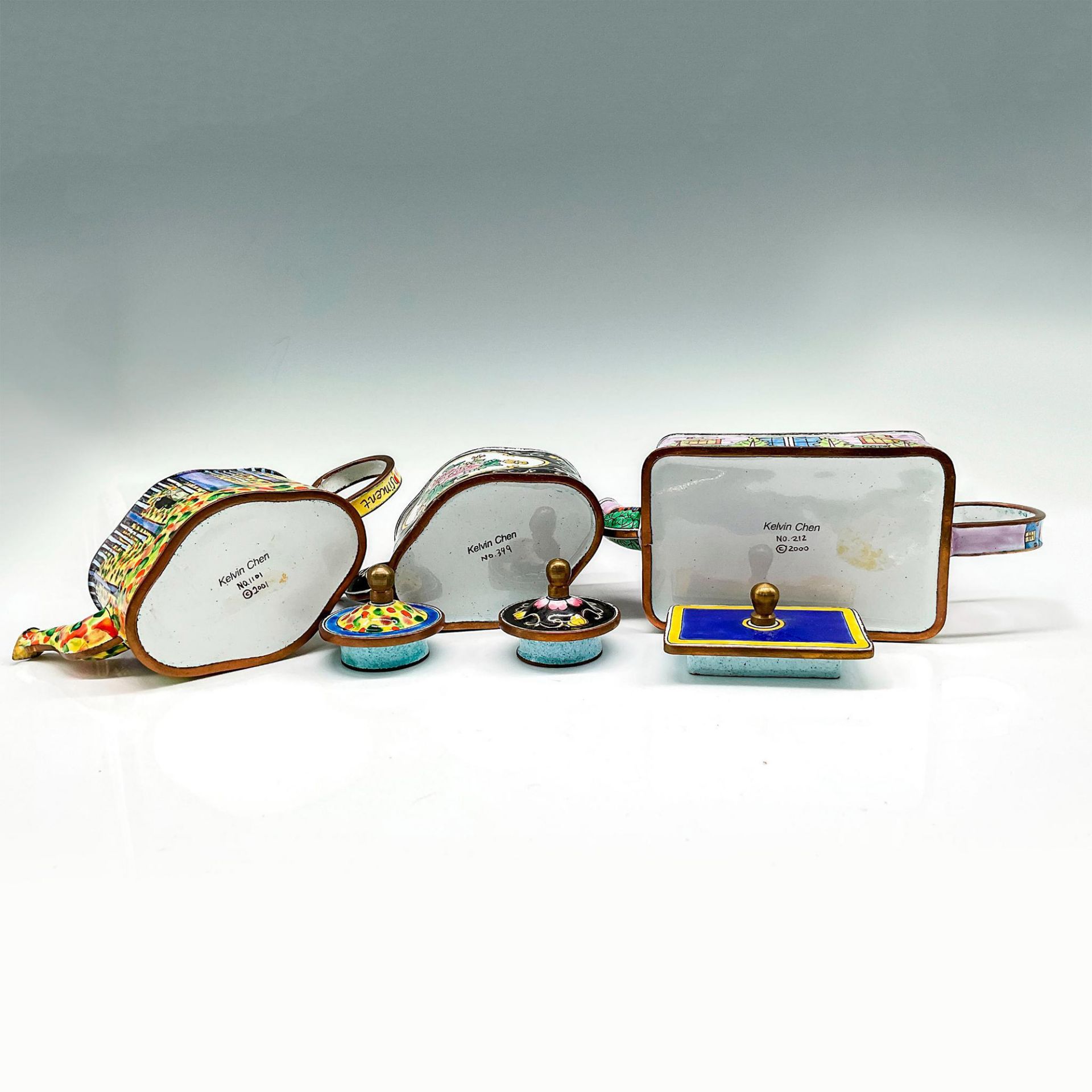 3pc Kevin Chen Enamel Miniature Teapots - Bild 3 aus 3