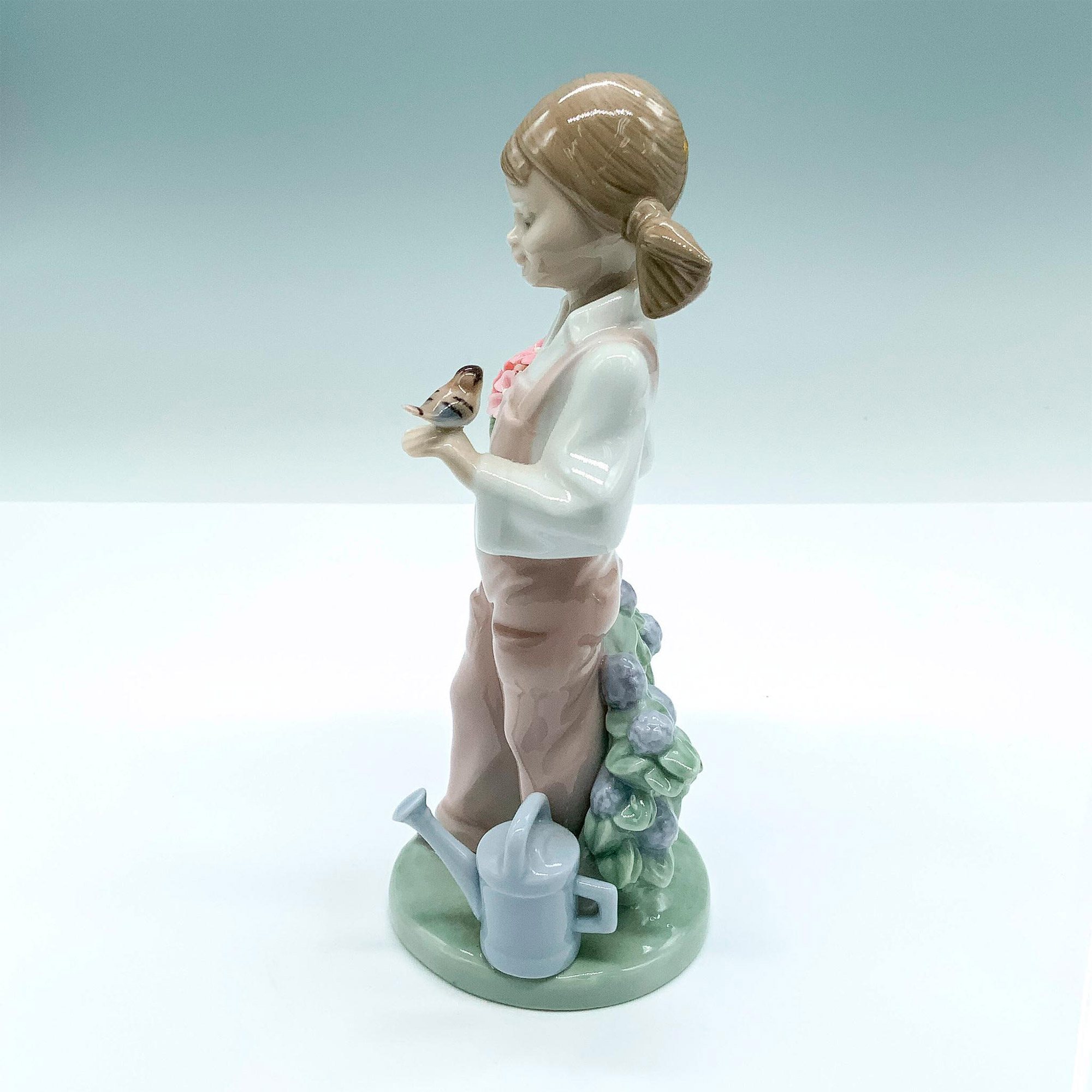Spring 1005217 - Lladro Porcelain Figurine - Image 3 of 5