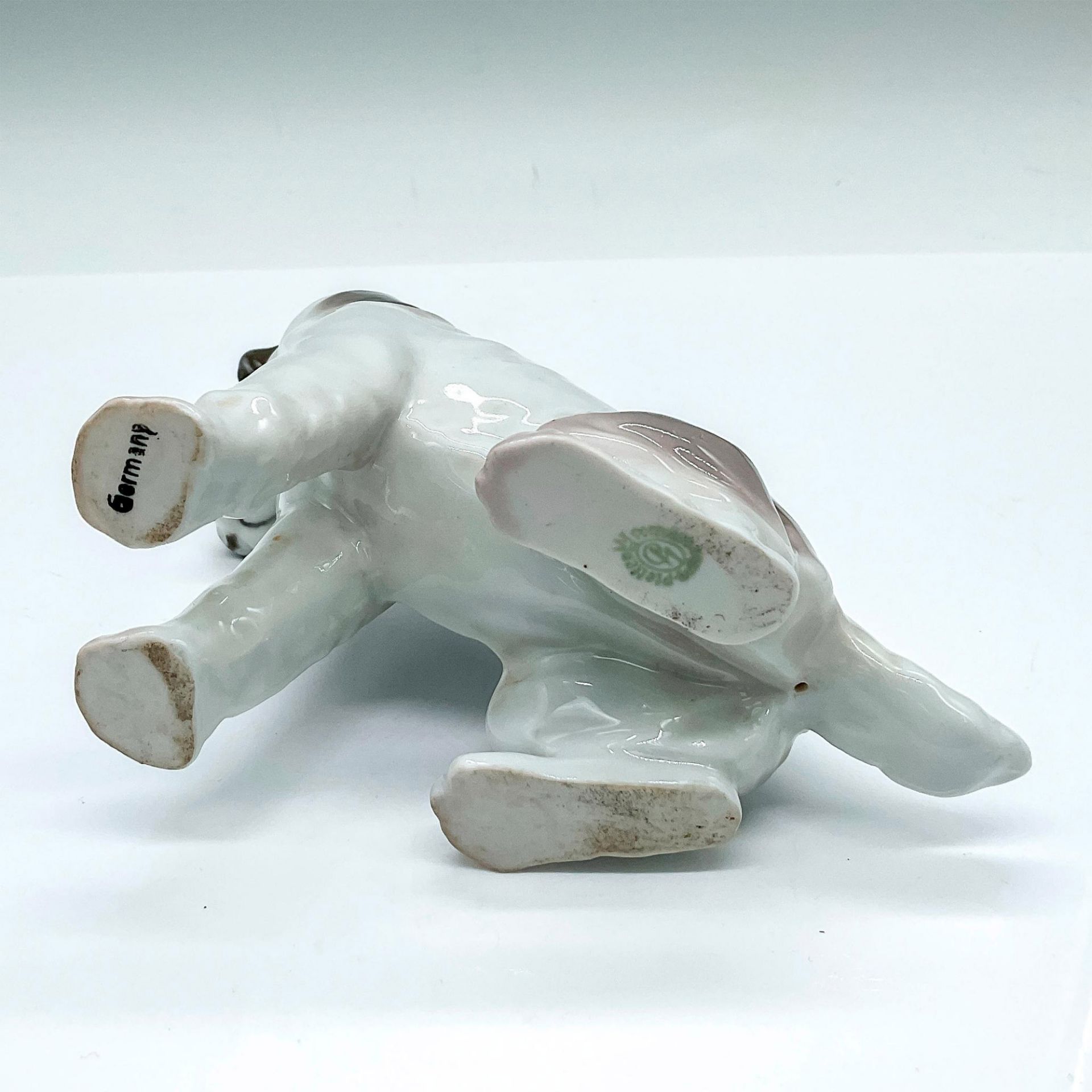 Vintage Pfeffer Porcelain German Dog Figurine - Image 3 of 3
