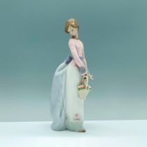 Basket Of Love 1007622 - Lladro Porcelain Figurine