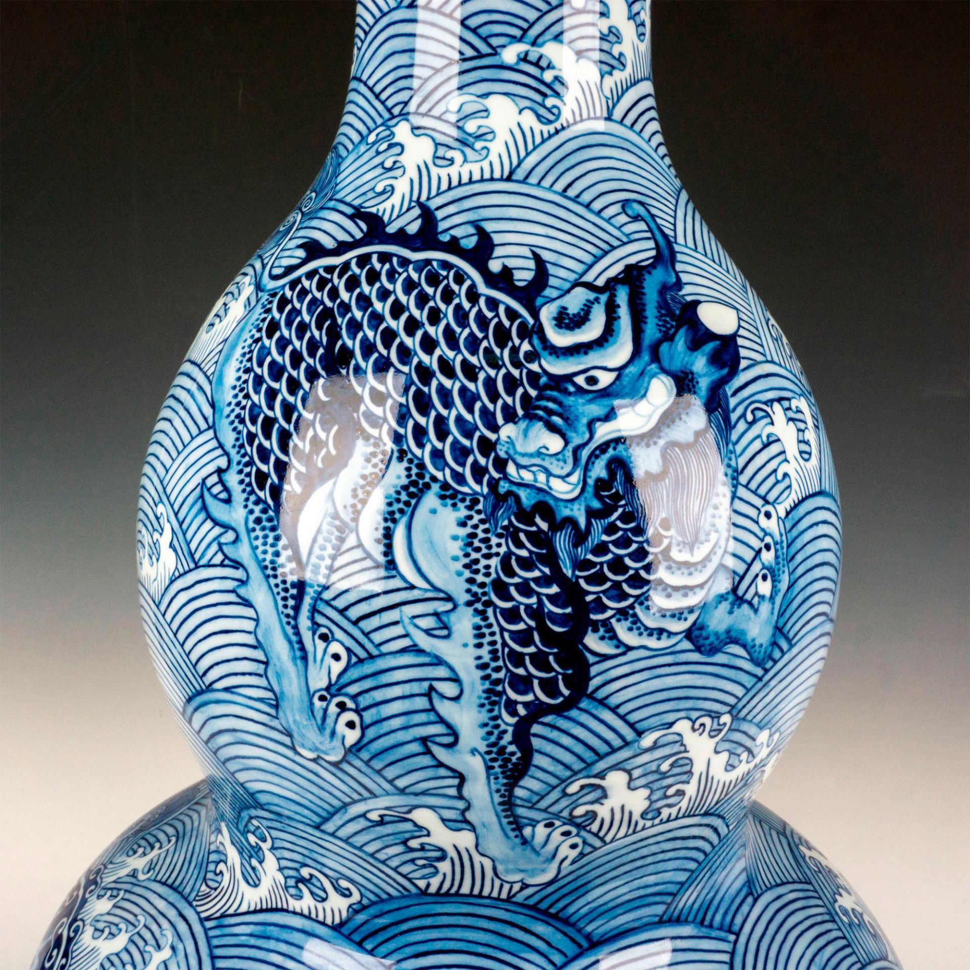 Large Chinese Da Qing Kangxi Nian Zhi Style Porcelain Vase - Image 3 of 6