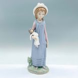 Belinda With Her Doll 1005045 - Lladro Porcelain Figurine