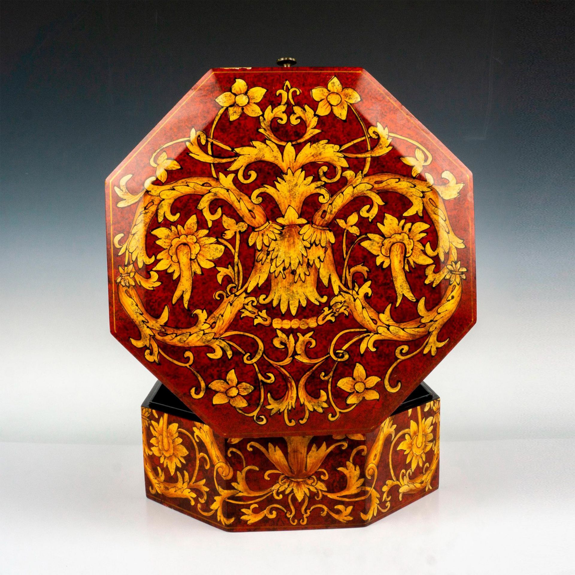 Garcia Imports Italian Style Octagonal Lacquer Box - Image 2 of 4