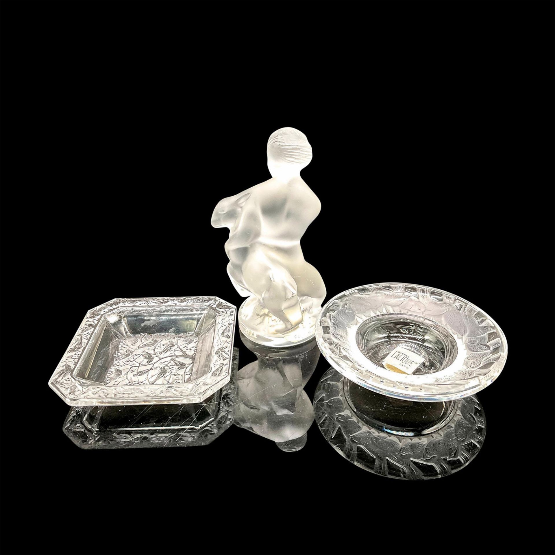 3pc Lalique Crystal Trinket Dishes & Diane Figurine - Image 2 of 3