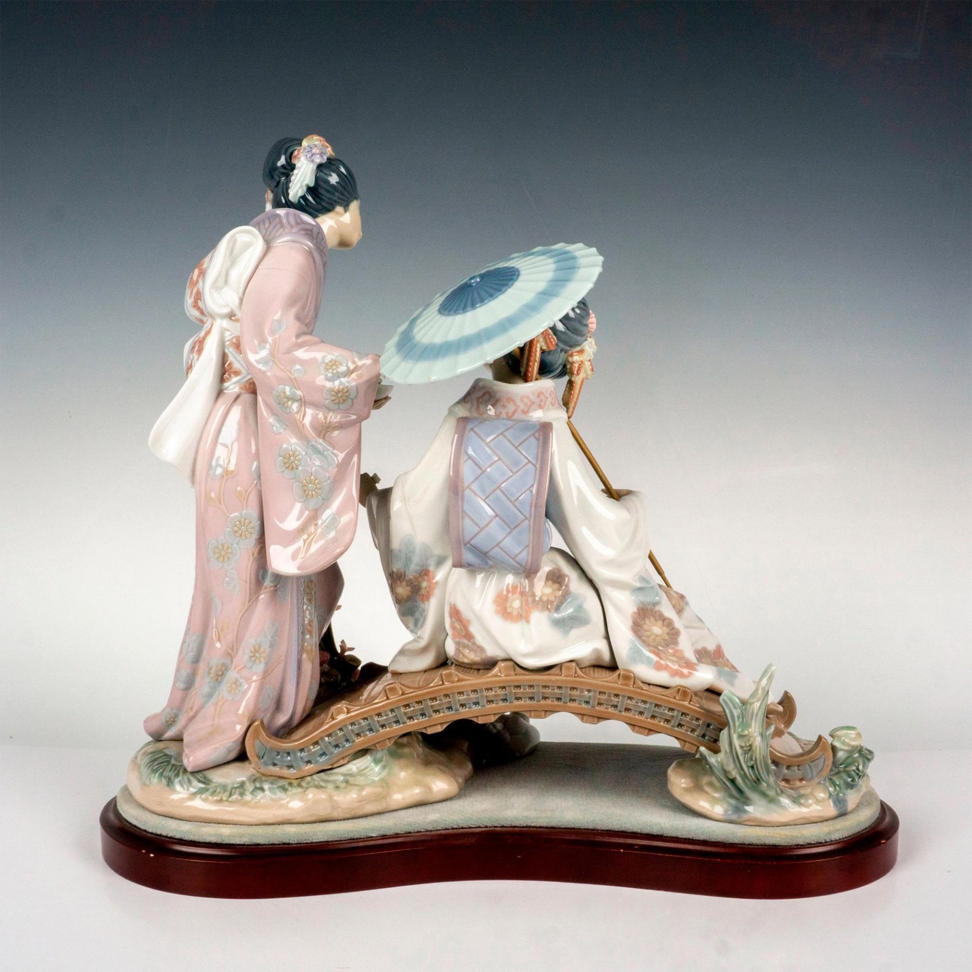Springtime In Japan 1001445 - Lladro Porcelain Figurine + Base - Image 3 of 4