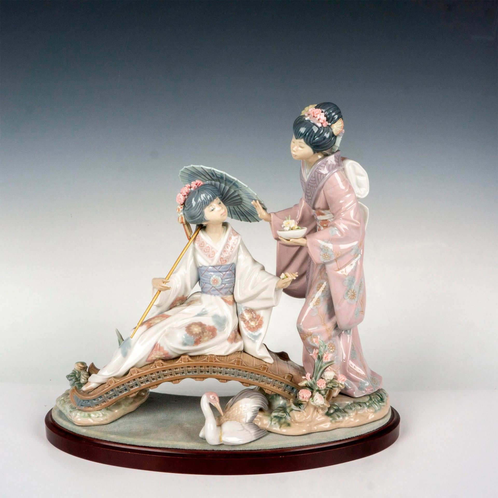 Springtime In Japan 1001445 - Lladro Porcelain Figurine + Base