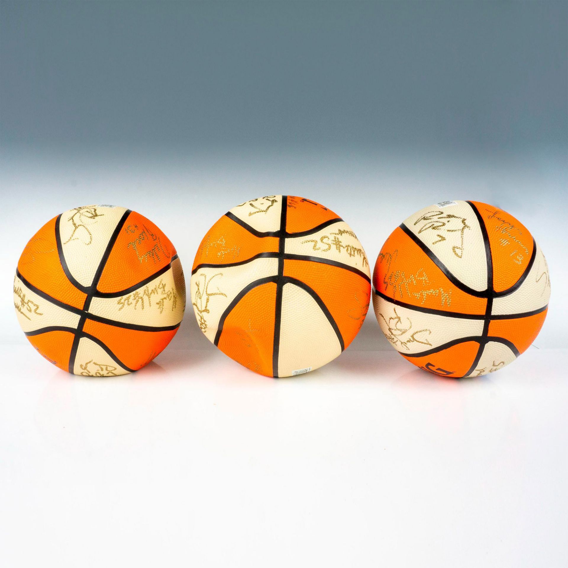 3 Signed WNBA Miami Sol Basketballs - Bild 3 aus 3