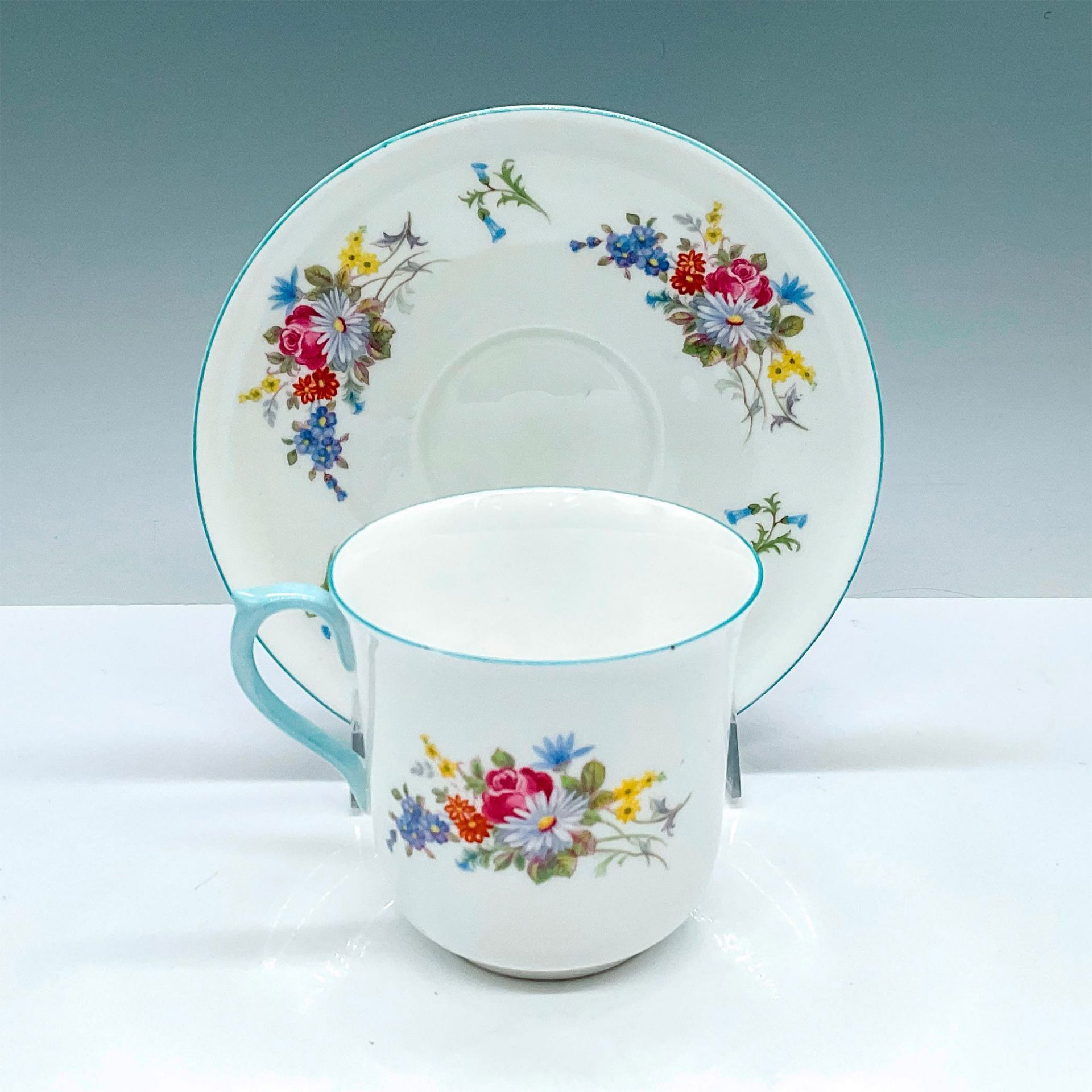 Shelley China Teacup and Saucer Set, Floral Bouquet - Image 2 of 3
