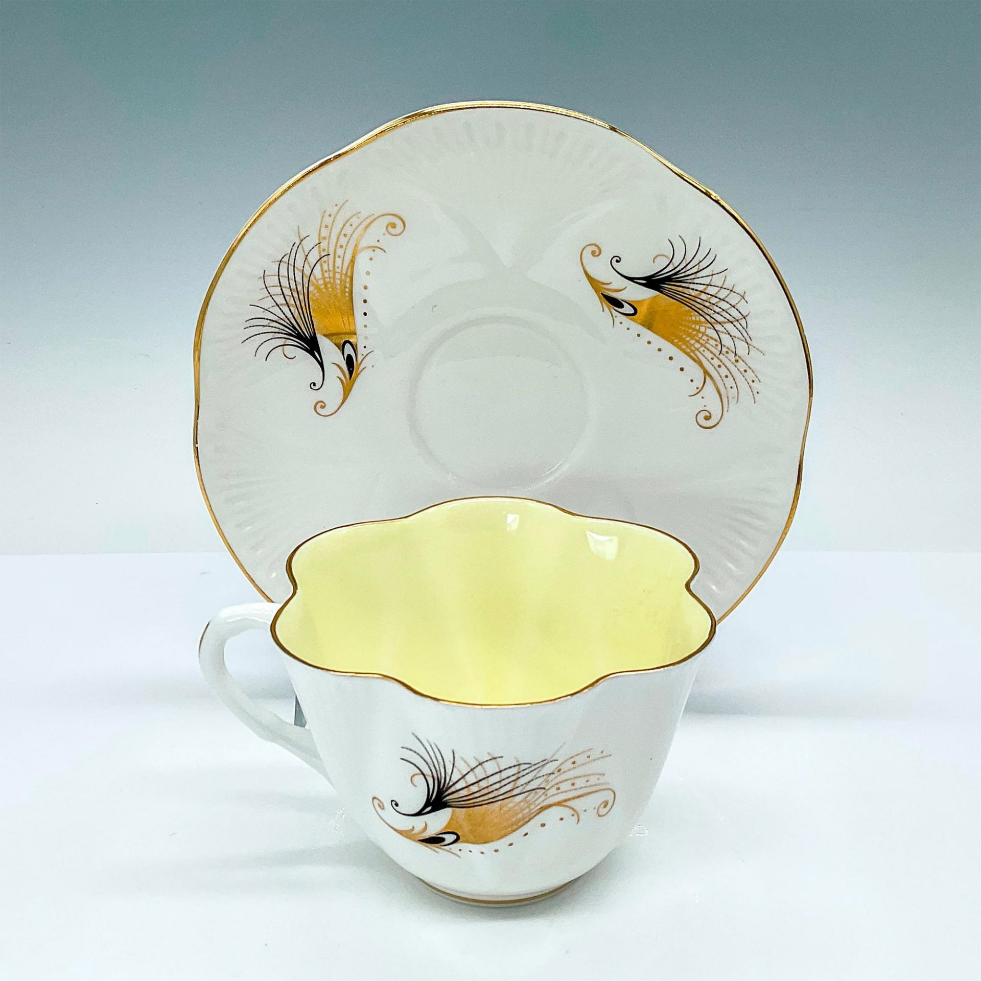 Shelley Bone China Teacup & Saucer Set, Gold Feathers - Image 2 of 3