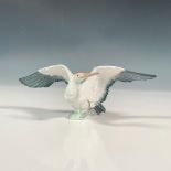 Landing Crane 1001600 - Lladro Porcelain Figurine