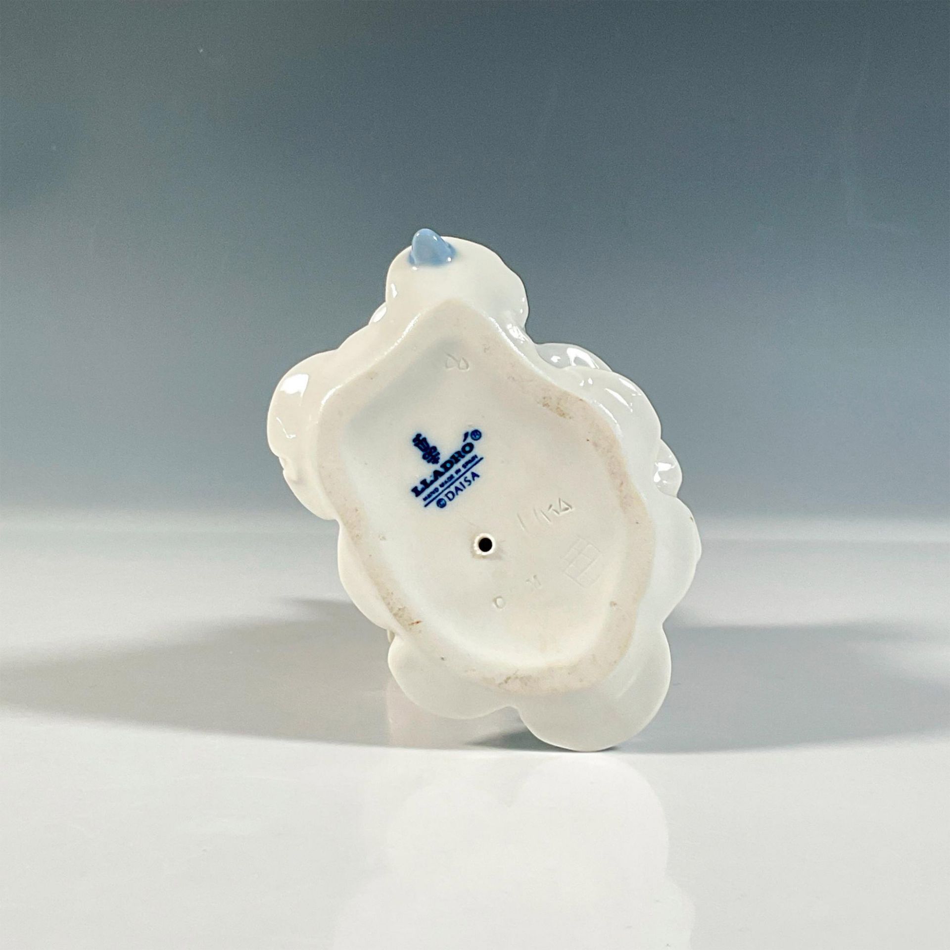 Juanita 1005193 - Lladro Porcelain Figurine - Bild 4 aus 5
