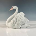 Swan With Wings Spread 1005231 - Lladro Porcelain Figurine