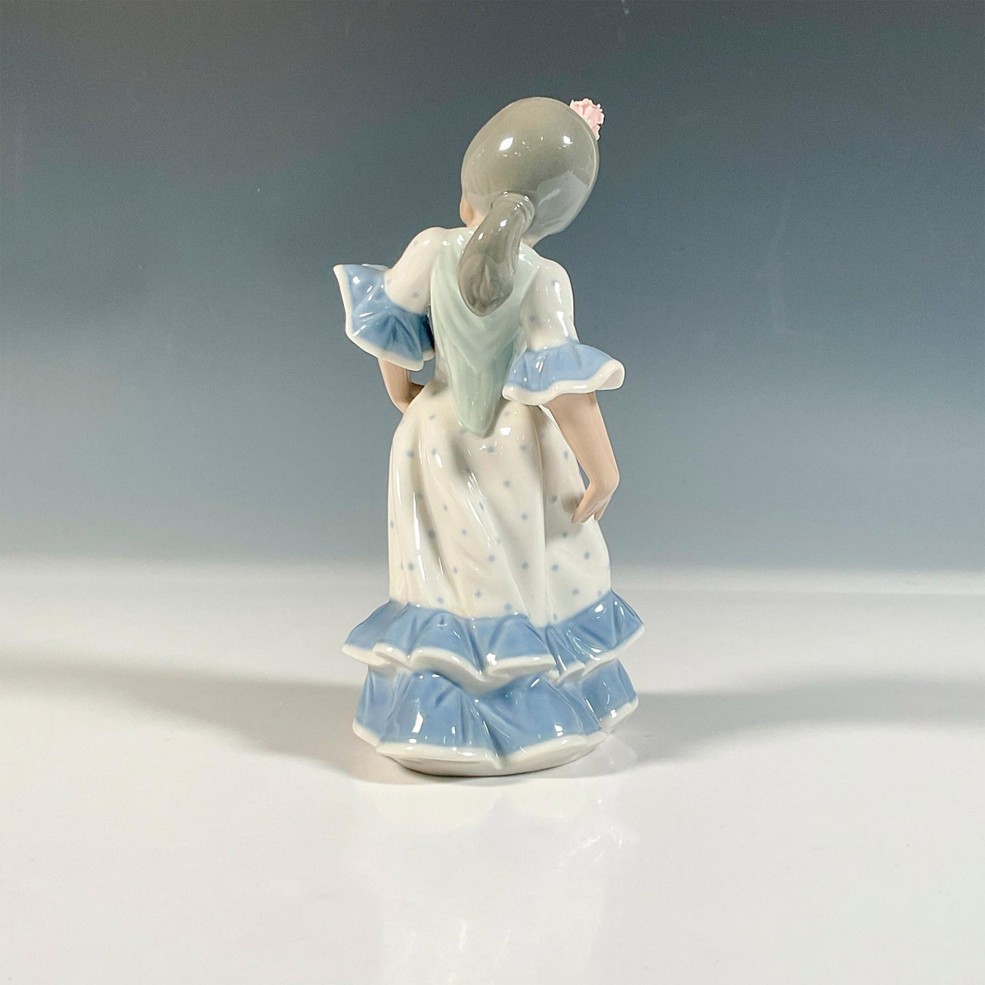 Juanita 1005193 - Lladro Porcelain Figurine - Bild 3 aus 5