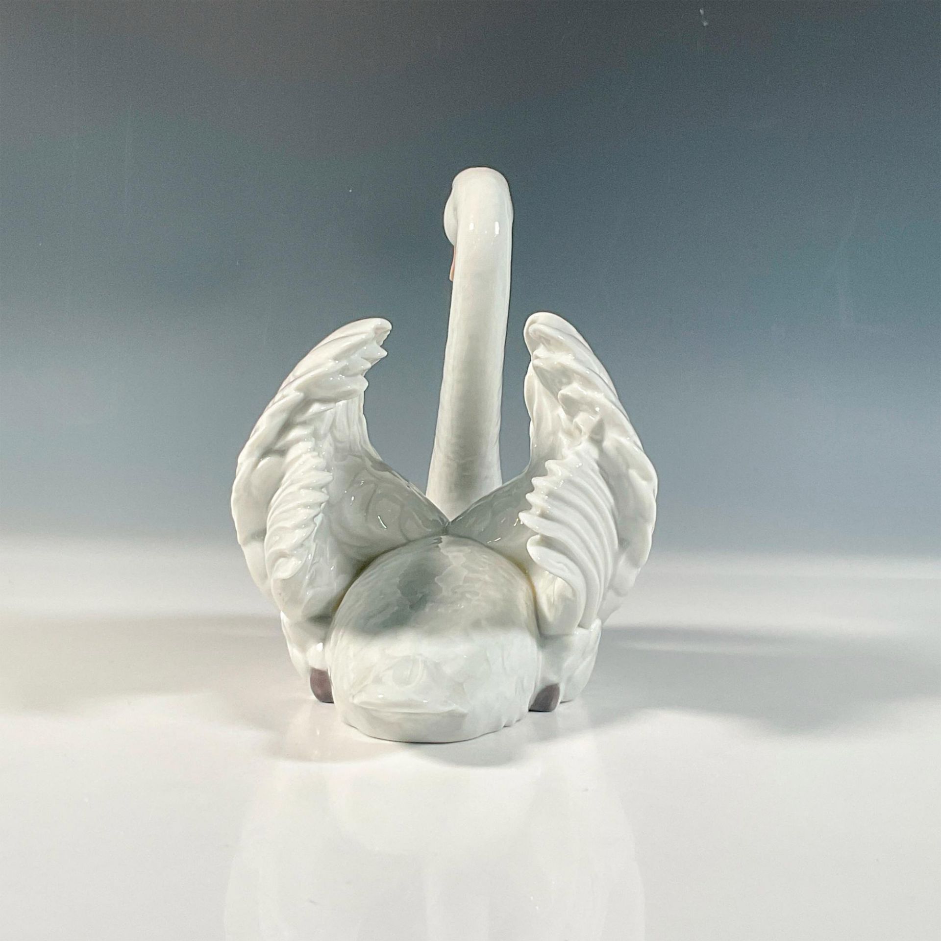 Swan With Wings Spread 1005231 - Lladro Porcelain Figurine - Bild 4 aus 6