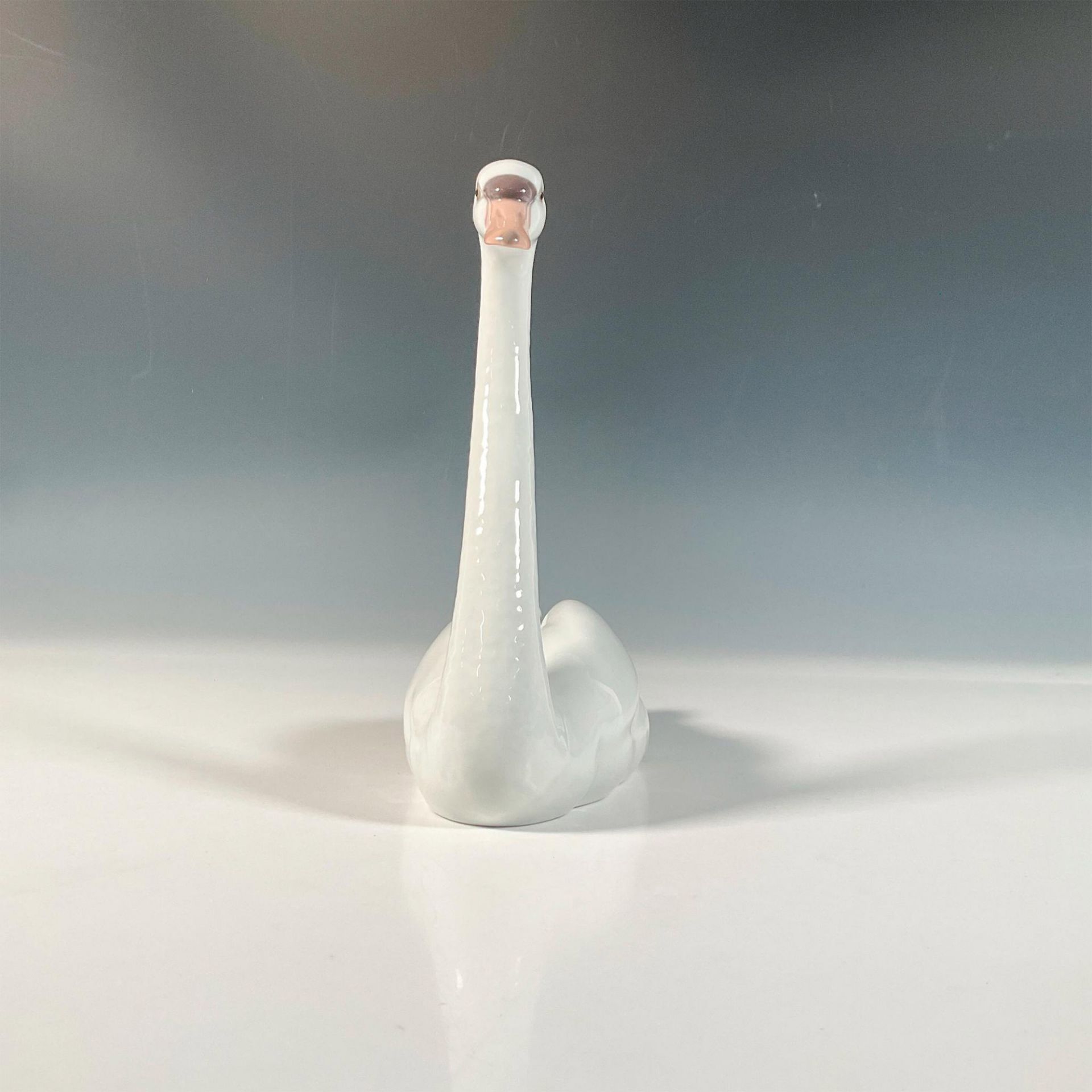 Graceful Swan 1005230 - Lladro Porcelain Figurine - Bild 2 aus 5