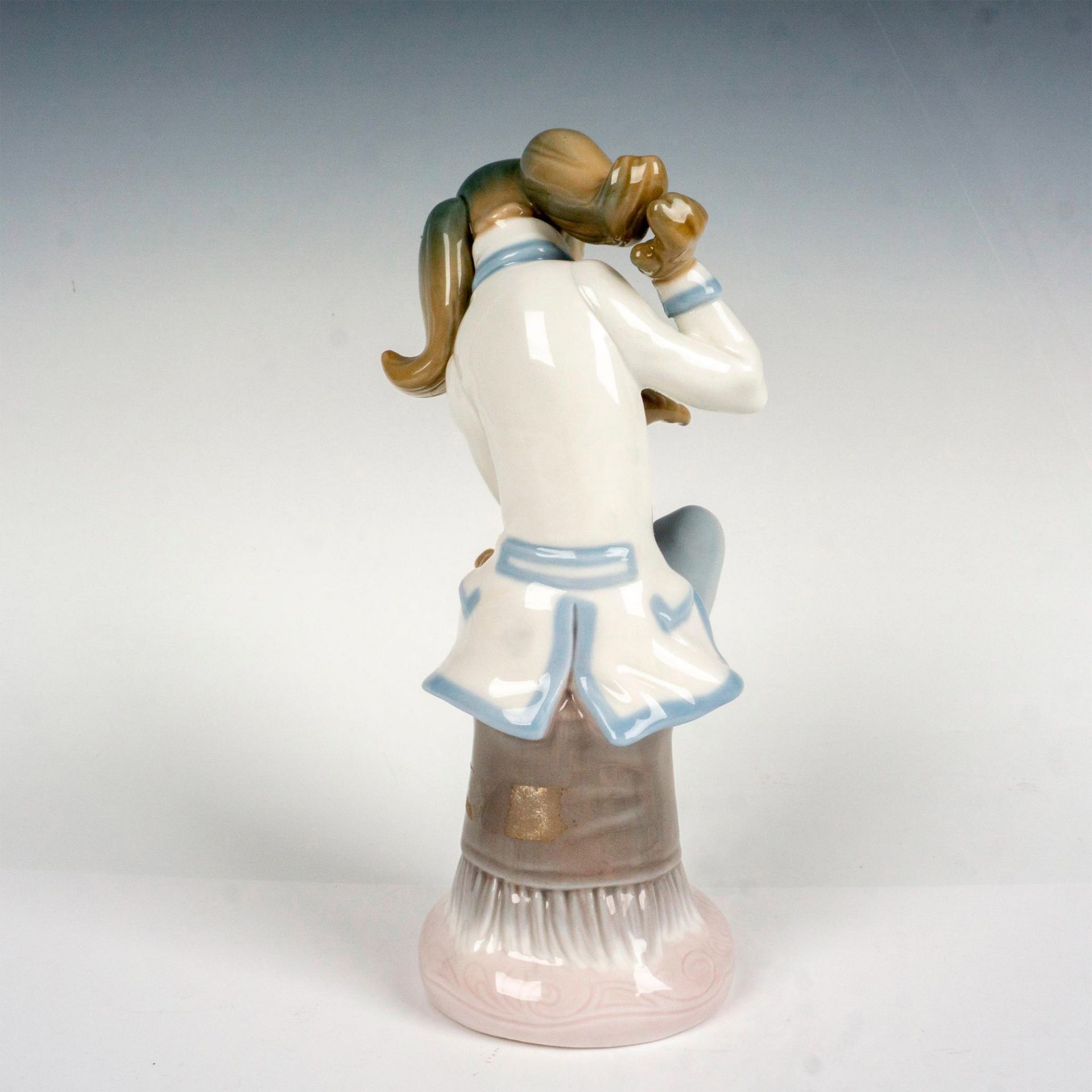 Lladro Porcelain Figurine, Dog Singer 1001155 - Image 2 of 3